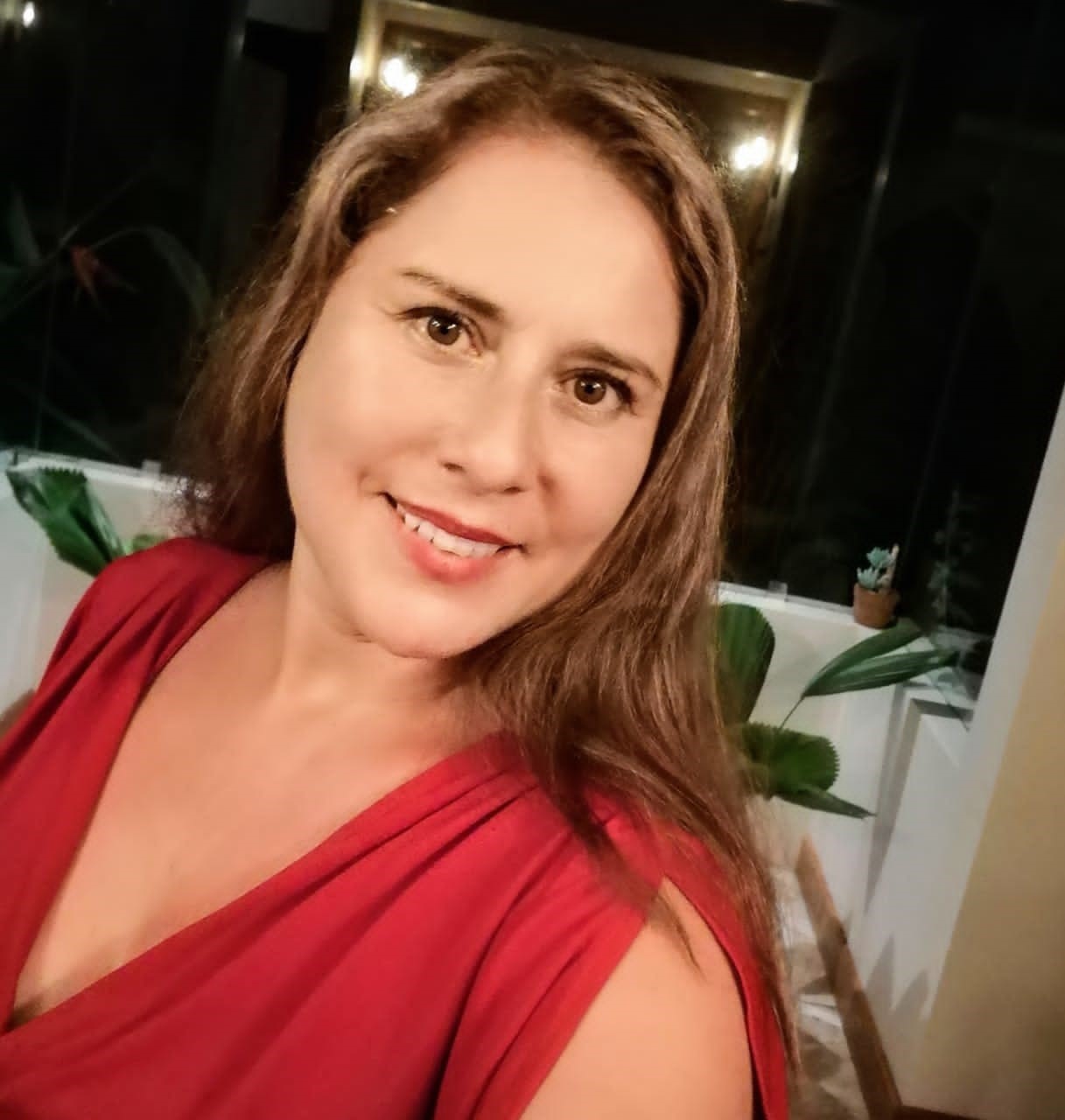 Lorena Alvarado RE/MAX Costa Rica Agent