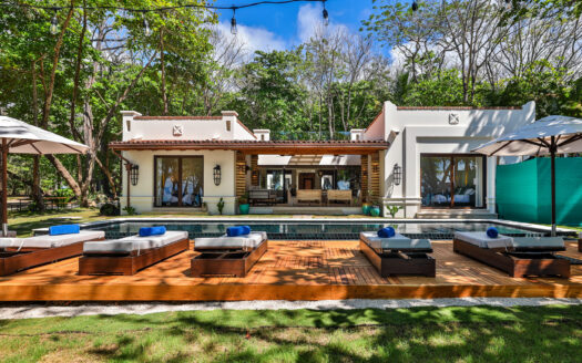 Casa Teresa 5- Star Luxury Villa Built on the Trendy Hotspot Beaches of Santa Teresa.