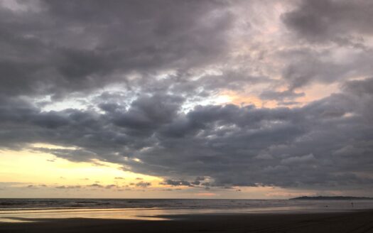 Huge Esterillos Este lot next to beach!