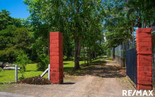 Oceanfront Dream Building Lot