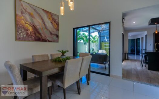 Lorenzo House For sale located in Grecia