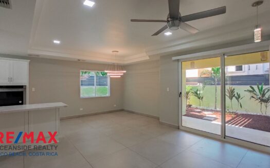 REMODELED TOWNHOUSE I LAS NUBES COMMUNITY I GREAT LOCATION
