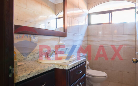 Bejuco beach spacious and cozy 4-bedroom house