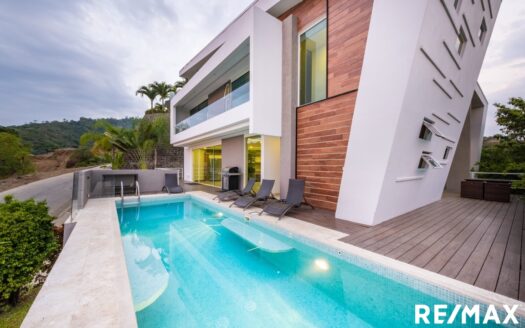 Garabito Central Pacific Costa Rica>Hermosa Beach For Sale 76488 | RE/MAX Costa Rica Real Estate