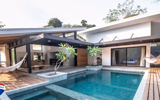 Beach Sanctuary ǀ Playa Hermosa