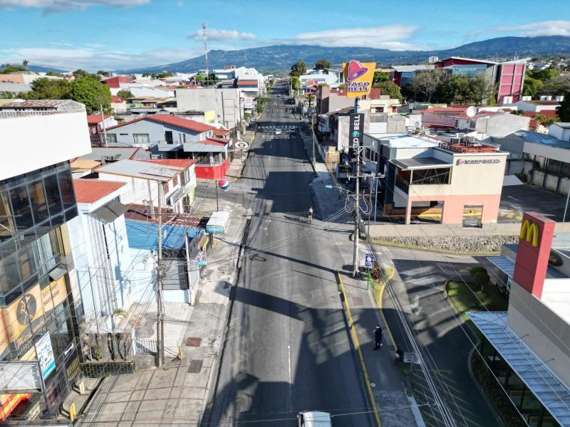 PRICE DROP Hot Location for Retailers next to Mc Donalds Heredia