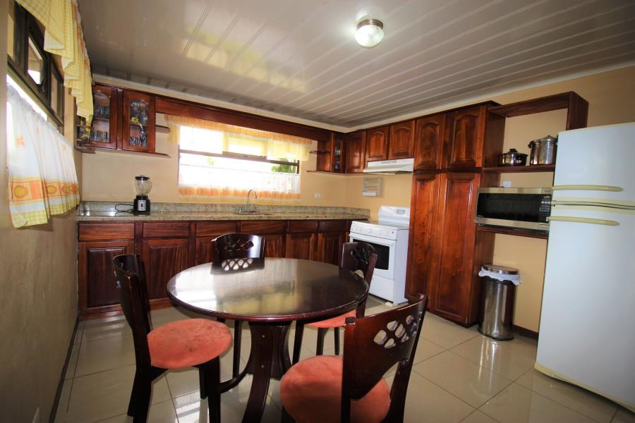Stunning 4Bedroom Home in Charming Zarcero, Costa Rica Alfaro Ruiz