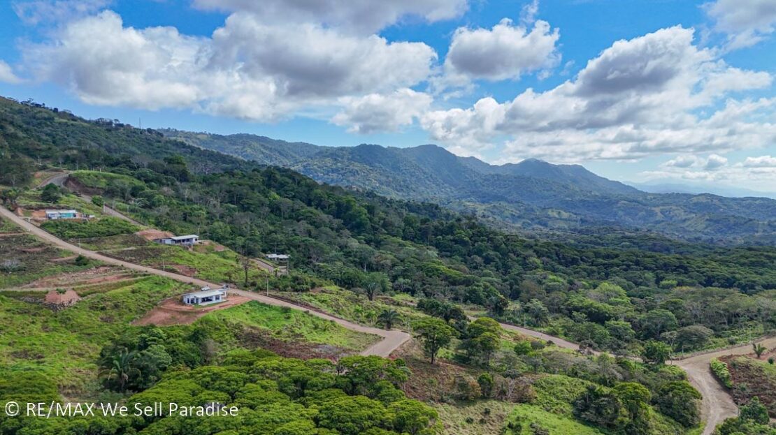 Brand New 3-Bedroom House Located In Gated Community Of CHONTALES
