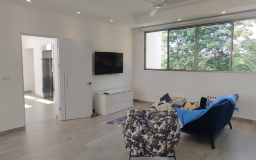 Oceanfront Oasis: Top-Quality 5-Bedroom House with Private Pool in Costa Rica
