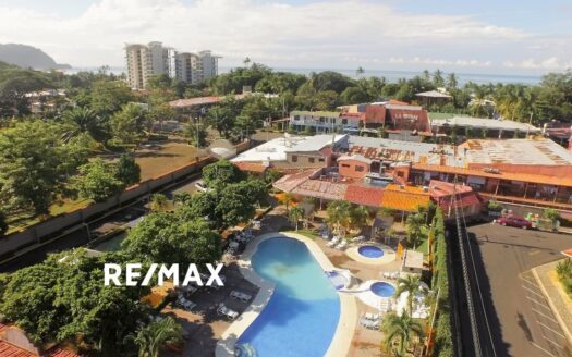 Stylishly Remodeled Villa with Premium Finishes – Villa Tropical #28 in Secure Jaco Community