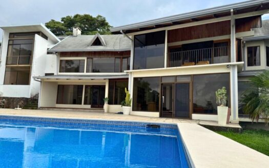 Stunning Home in Santa Ana with Panoramic Views