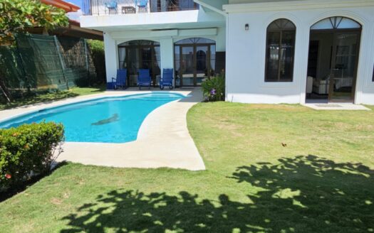 Titled Beachfront Home/ Remodeled/Private Pool/Bajamar 🌊