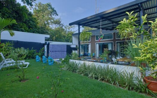 🏡 2-Bedroom, 2-Bath Home with Pool in Altos de Bejuco – Only 5 Minutes from the Beach! 🌴