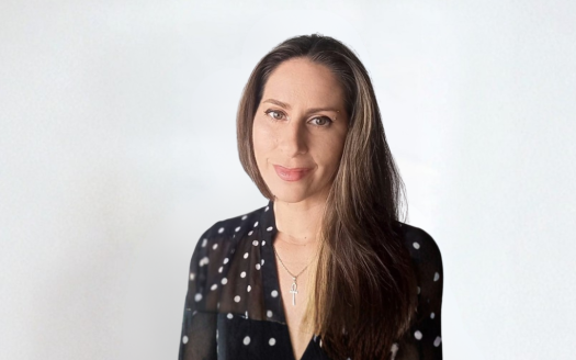 REMAX Lake & Volcano Properties Laura Smallwood