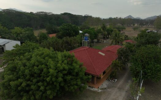 Home with Spacious Lot in Santa Rita, Nandayure Guanacaste