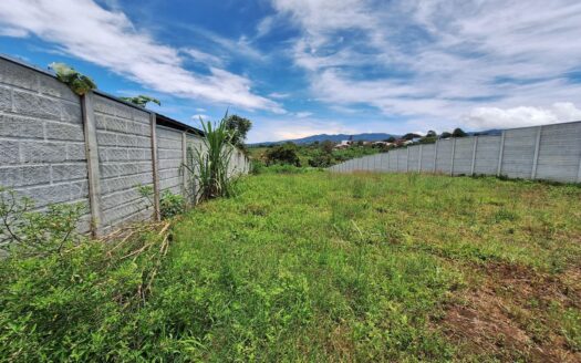 Opportunity Lot for Sale in Grecia, Alajuela