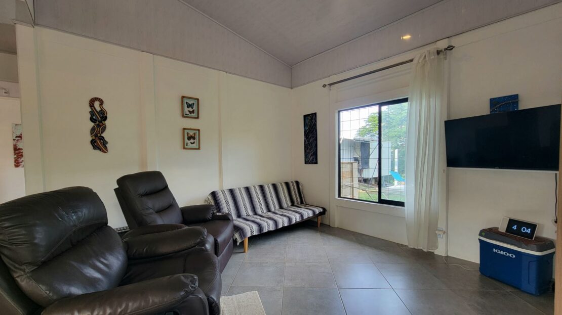 prime neighborhood with ocean view!