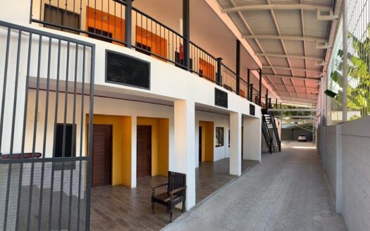 Building with 18 apartments. In the heart of Liberia