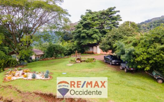 Estate with a cabin in Rosario, Naranjo, Alajuela