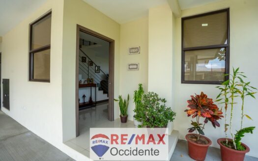 Diaz House For Sale, Grecia Costa Rica (Condominium El Canal)