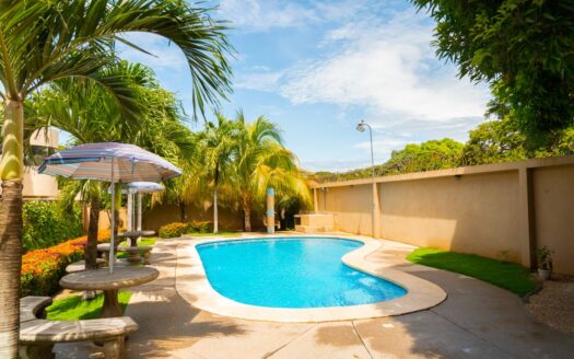 Isabel Condo 2-Bedroom, 2-Story Condo Moments from the Beach