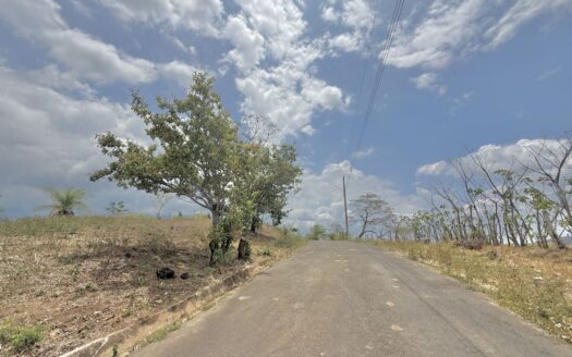 Lot in Turrubares with Stunning Mountain Views – Ready to Build