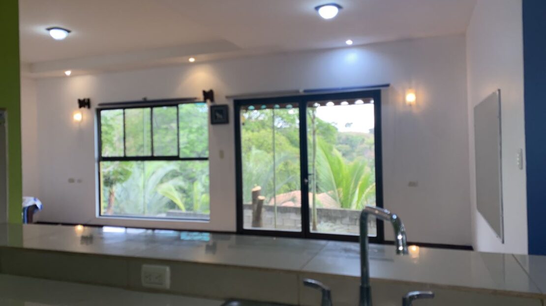 Unique house for rent in Grecia