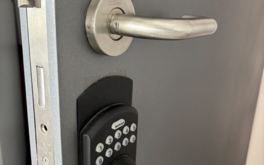 SKY GARDEN ELEVATE CITY LIFESTYLE-10th Floor Apartment in Vibrant San Jose Rohrmoser Airbnb-Friendly!