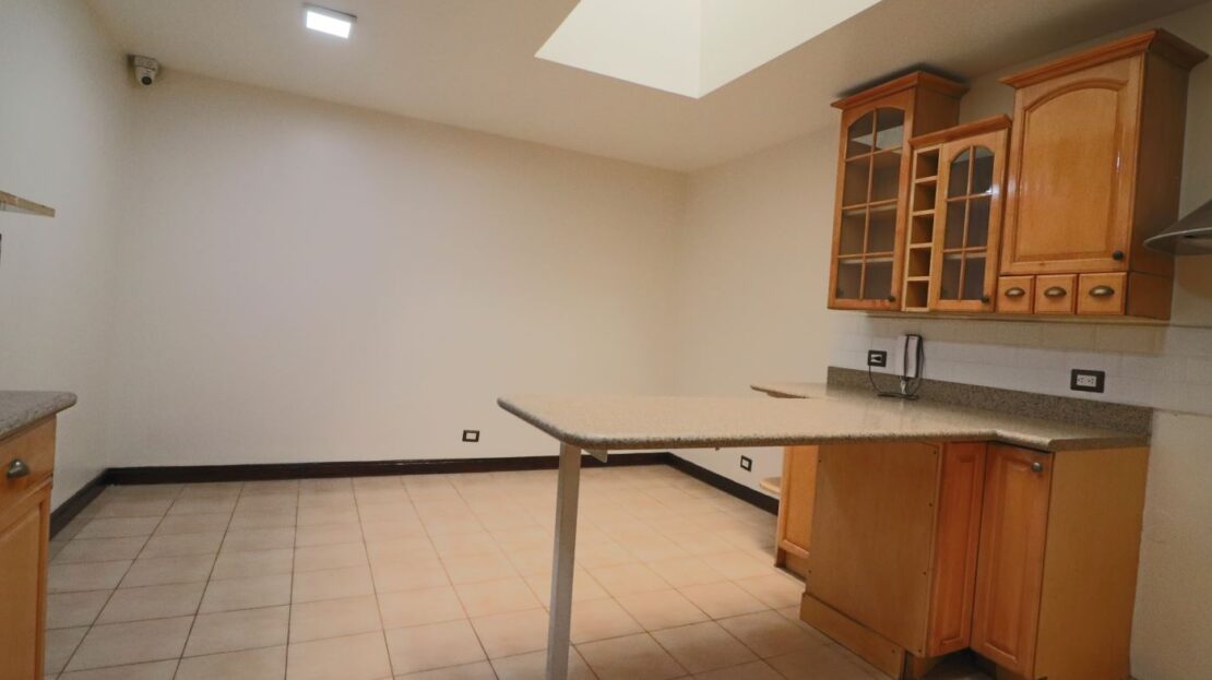 FOR RENT- Spacious Property for Rent  – Perfect for Residential or Commercial Use