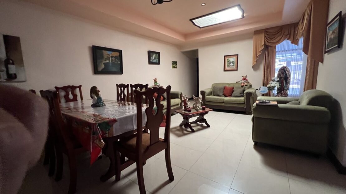 FOR SALE-House in Paraíso de Cartago