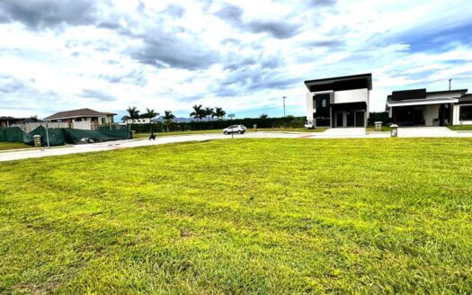 Premier Corner Lot in Condominio Los Reyes, La Guacima