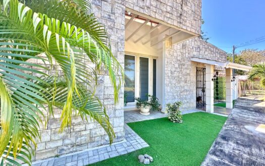 The Capulin House – Modern Home in Liberia