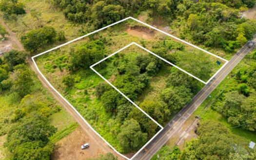 Lot 400 meters from the sea