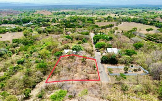 The Hill Top Lot Near the Beach