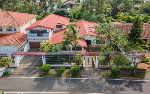 FOR SALE-Exclusive Residence in Ciudad Cariari: Luxury and Comfort in the Heart of Heredia, Costa Rica