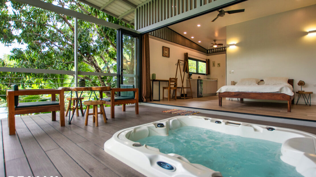 MASSIVE PRICE DROP!!!!!  10% INCOMES: LODGE 3 units Retreat with Jacuzzis Guanacaste | REMAX