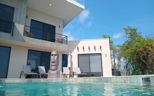 PRICE REDUCTION!!!  LARGE OCEAN VIEW VILLA