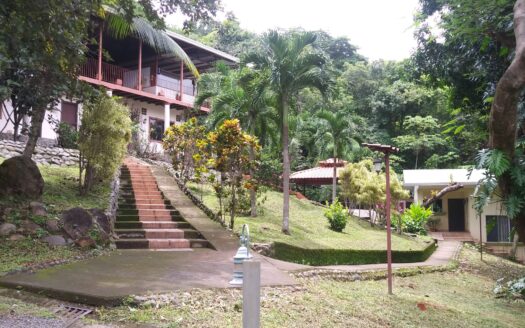 🏡 For Sale – Unique Property in Quintas Villas Adriana