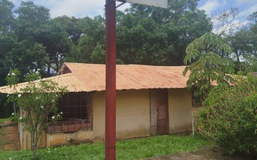 Private Estate with 3 Houses, Pool, and Expansion Potential in Costa Rica