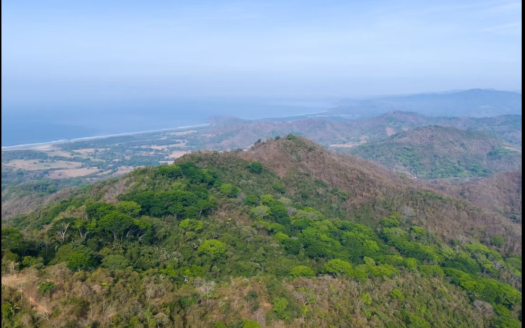 108 Hectares with Ocean-View Ridge and Mountain Terraces in Millal, Bejuco