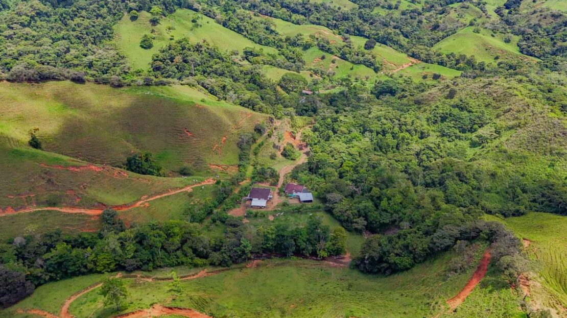 464-Acre Farm in Costa Rica with Springs