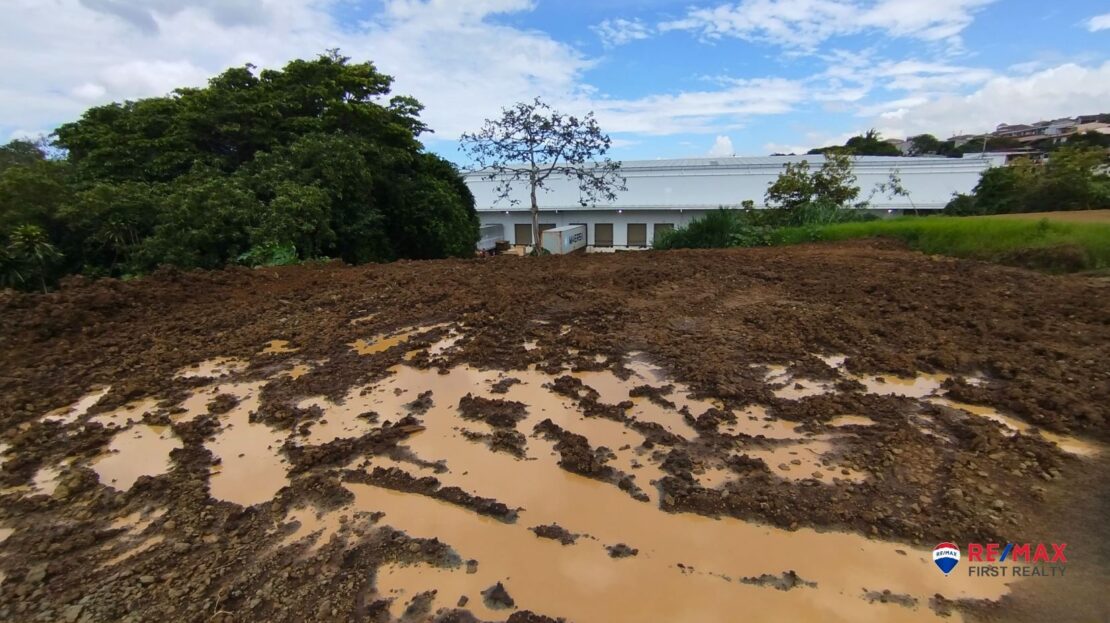 Mixed-Use Land FOR SALE – 3