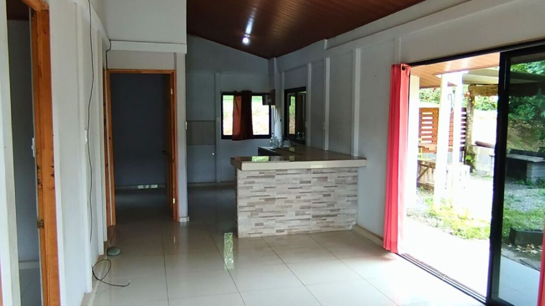 For Sale | Nature Estate with 3 Homes + River – Turrialba