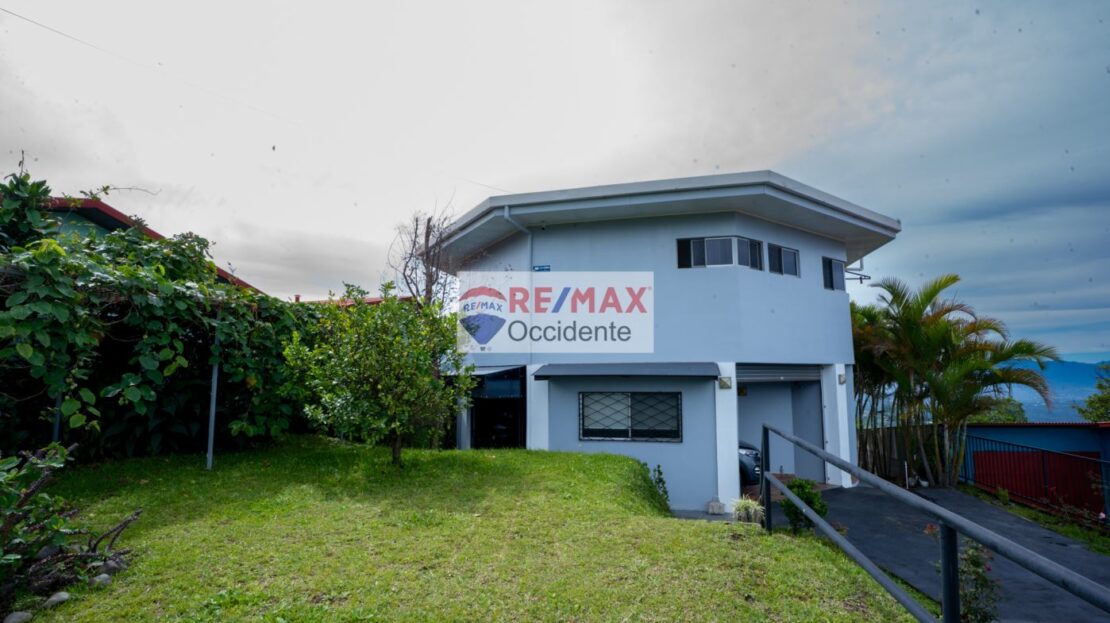Furnished House for Sale in Grecia with Breathtaking Central Valley Views
