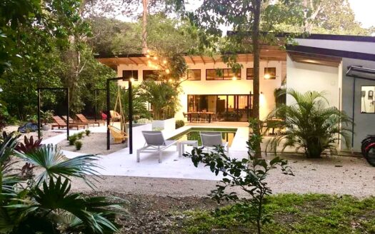 Riverside Retreat – 4 Bed