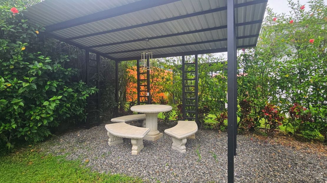 Near La Fortuna