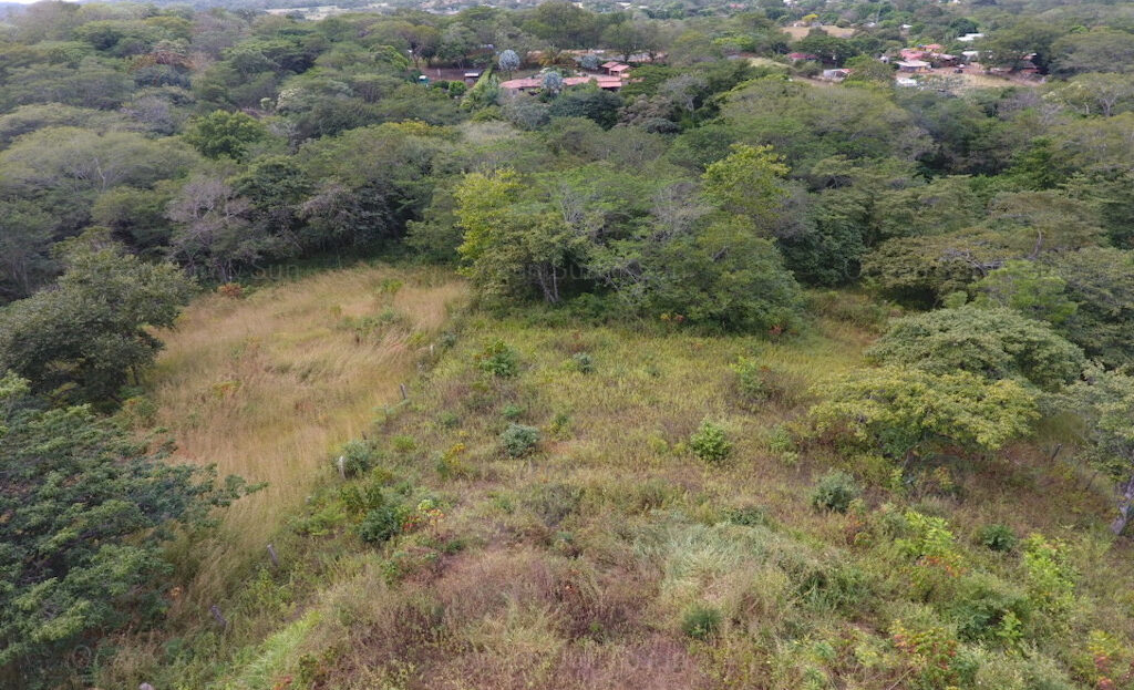 Victoria Real Lot 7 - Large Lot only 10 minutes from Tamarindo