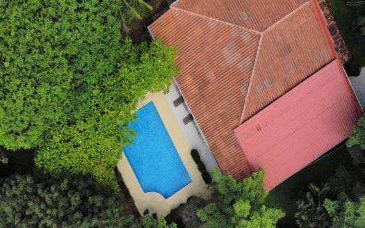 Casa Jade ~ Spacious 3-Bedroom Home with Pool in Villareal