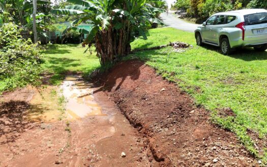 Exclusive & Rare Opportunity: Build Your Dream Home on This Stunning 663 m² Lot Near Downtown!