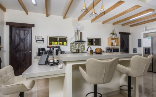 Casa Tempisque ~ Tranquil Retreat in Matapalo with Pool & BBQ Rancho